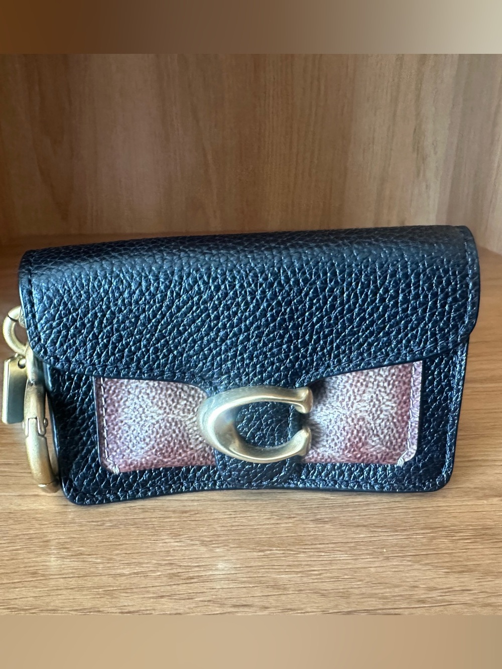 Coach Black Pebbled Leather Wallet with Brown Signature Panel and Gold 'C' Clasp